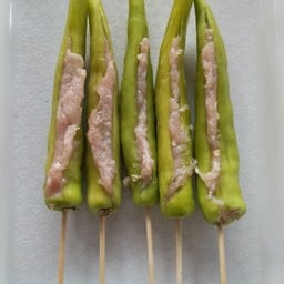 พริกหยวกยัดใส้หมูเด้ง