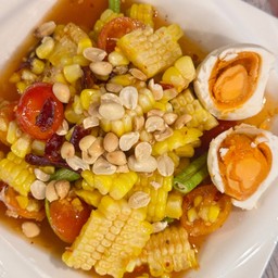 ตำข้าวโพดไข่เค็ม