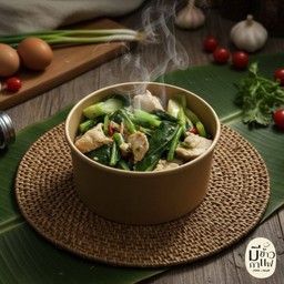 ข้าวหน้าคะน้าไก่นุ่ม