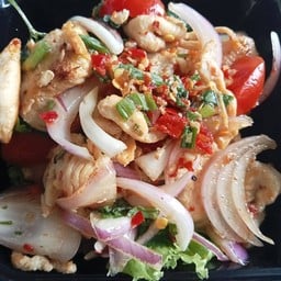 ยำอกไก่ย่าง