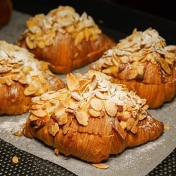 Almond Croissant