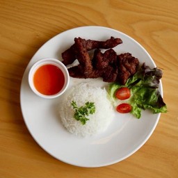 ข้าวหมูทอดกระเทียม