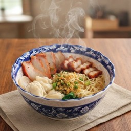 บะหมี่เกี๊ยวหมูแดง+หมูกรอบ