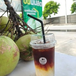 อเมริกา/โน่น้ำมะพร้าว