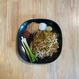 ผัดหมี่โคราช.