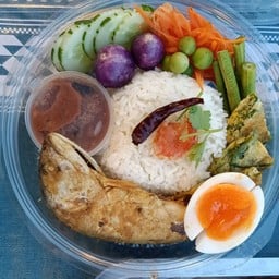 ข้าวคลุกกะปิ อินโดจีน