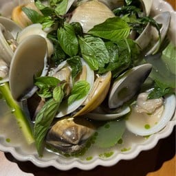 หลบบ้าน