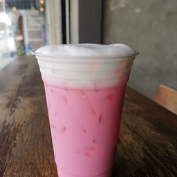 นมชมพูเย็น