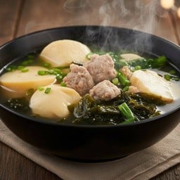 ต้มจืดหมูเด้งเต้าหู้สาหร่าย