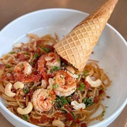 พัชรี(สปาเก็ตตี้กุ้งกระเทียมเบคอนกรอบ)