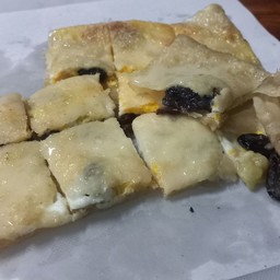 โรตีไข่ลูกเกด