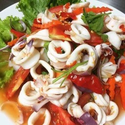 ยำปลาหมึก