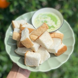 ขนมปัง(นึ่ง) สังขยา