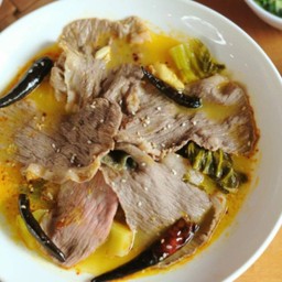 เนื้อวากิวต้มผักกาดดอง