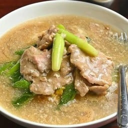 ราดหน้าหมูหมักนุ่มสูตรแต้จิ๋ว หอมเต้าเจี้ยว กลมกล่อม 3 รส