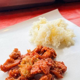 ข้าวเหนียวไก่แซ่บ