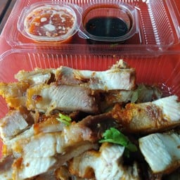 ราชาหน้ามอ หมูกรอบ ซอยเชื่อม17