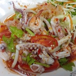 ยำมั้ย by mama