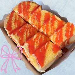 ขนมปังปิ้งแยมสตอเบอรี่