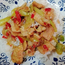 H.ไก่ผัดพริกหยวก