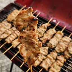 ร้านหมูปิ้งโบราณ โกวเล้งหมูปิ้งเย้ยยุทธจักร