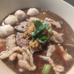 ก๋วยเตี๋ยวเรือหมูสด