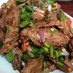 หมูน้ำตก