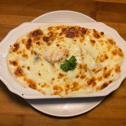 P32พาสต้าอบชีสซอสครีม Baked Pasta with Creamy Cheese Sauce