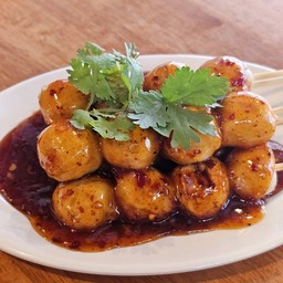 ลูกชิ้นหมูปิ้ง