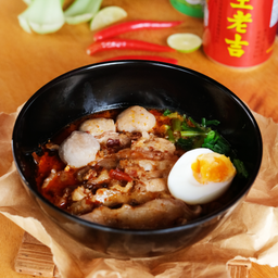 ก๋วยเตี๋ยวเนื้อ โคขุนเสือร้องไห้ 泰式烤牛胸肉面