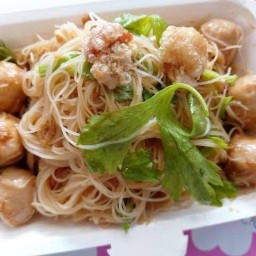 หมี่คลุกแสนอร่อย&ของทอด