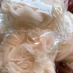 ขนมจีนห่อ