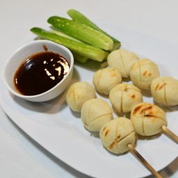 ลูกชิ้นหมูย่าง