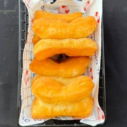 ปาท่องโก๋