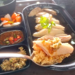 ข้่าวมันไก่สิงคโปร์