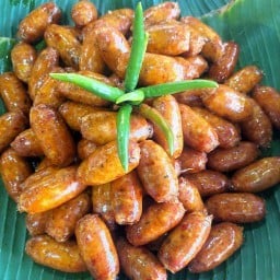 ร้านไส้อั่ว ไส้กรอกอีสานbyคุณตุ๊ก สาขาโลตัส มิตรภาพ (ลานจอดรถใต้อาคาร)