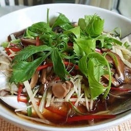 ปลาจาระเม็ดดำหนึ่งซีอิ๊ว  One black jara fish with soy sauce