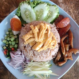 ข้าวคลุกกะปิ