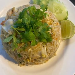 ข้าวผัดรวมมิตรจานเล็ก