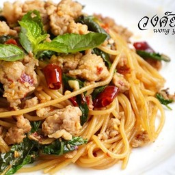 สปาเก็ตตี้กะเพราหมูสับ