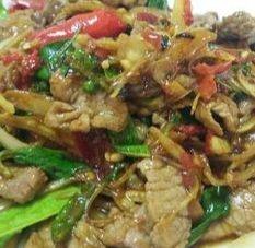 ผัดฉ่าราดข้าว