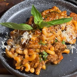 P1 พาสต้าซอสเนื้อวากิวออสเตรเลีย   ไม่มีท็อปปิ้ง Australian Wagyu Beef Sauce Pasta (No toppings)