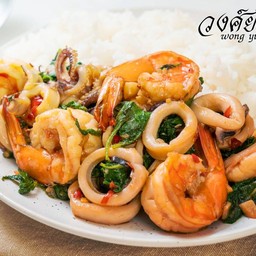 ผัดกะเพราทะเล