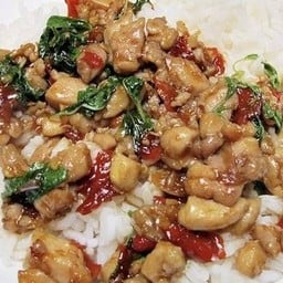 ข้าวกะเพราไก่