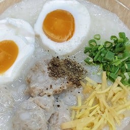 โจ๊กหมูเจ๊โม้ย กองบิน56
