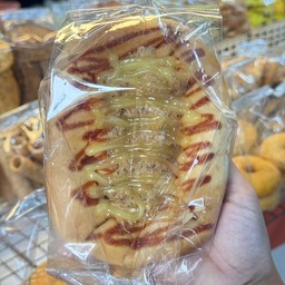 ปังสลัดหมูหยอง