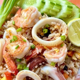 ข้าวผัดทะเล