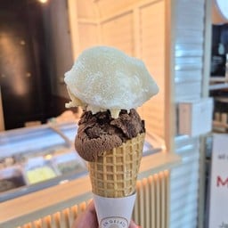 Double Scoops Gelato (159.-)