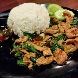 กะเพราหมู