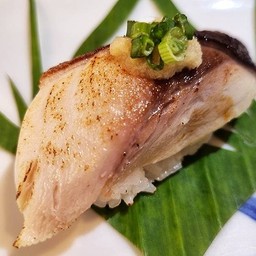 ซูชิปลาซาบะดองเบิร์น (คำ)